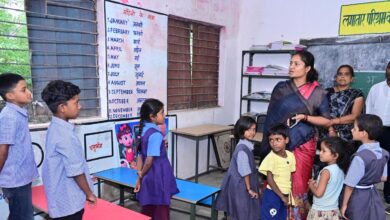 मंत्री श्रीमती लक्ष्मी राजवाड़े ने किया आंगनबाड़ी और प्राथमिक शाला का औचक निरीक्षण