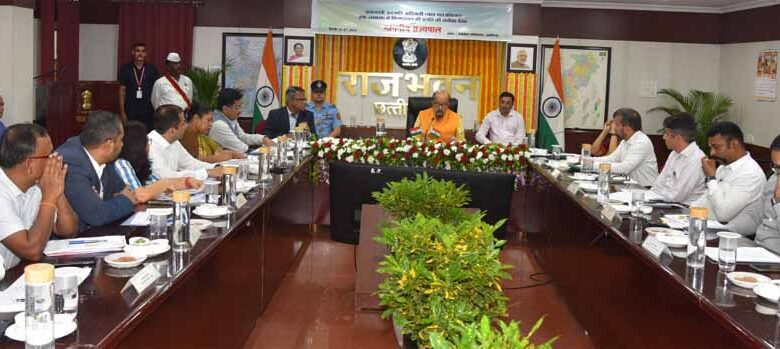 केवल रिपोर्ट पर निर्भर न रहें, निचले स्तर पर जाकर योजनाओें का क्रियान्वयन देखें : डेका केवल रिपोर्ट पर निर्भर न रहें, निचले स्तर पर जाकर योजनाओें का क्रियान्वयन देखें : डेका