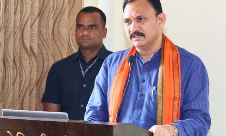 रायपुर : महिलाओं के बेहतर स्वास्थ्य के लिए राज्य सरकार प्रतिबद्ध: स्वास्थ्य मंत्री श्याम बिहारी जायसवाल रायपुर : महिलाओं के बेहतर स्वास्थ्य के लिए राज्य सरकार प्रतिबद्ध: स्वास्थ्य मंत्री श्याम बिहारी जायसवाल