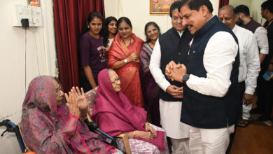 MP NEWS: मुख्यमंत्री ने पूर्व मुख्यमंत्री स्व. पटवा की धर्मपत्नी श्रीमती फूल कुंवर पटवा को जन्मदिन पर दी शुभकामनाएं…