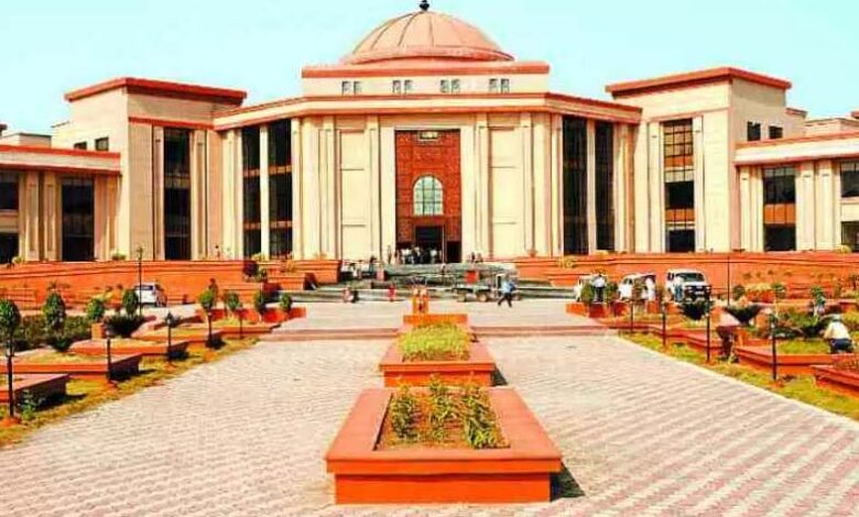 भांग की व्यावसायिक खेती की याचिका हाईकोर्ट ने की खारिज, बोला – सरकार का काम, कोर्ट का नहीं