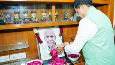 MP NEWS: सीएम मोहन यादव और डिप्टी सीएम राजेंद्र शुक्ल ने रेल मंत्री अश्विनी वैष्णव के पिता को दी श्रद्धांजलि…