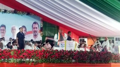 रायपुर पहुंचे कांग्रेस अध्यक्ष खड़गे, भारी बारिश के बीच भी कांग्रेसियों ने गर्मजोशी से किया स्वागत, जवान, संविधान सभा में हुए शमिल