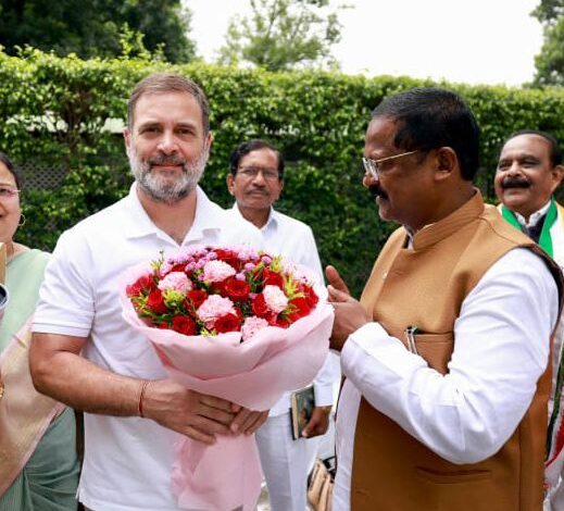 नेता प्रतिपक्ष राहुल गांधी से हुई मुलाक़ात में अमरजीत भगत ने आदिवासी समाज की ज़मीनी पीड़ा को रखा संसद के सामने