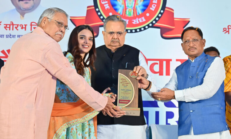 मुख्यमंत्री साय अखिल भारतीय वैष्णव ब्राह्मण सेवा संघ की राष्ट्रीय कार्यकारिणी बैठक में हुए शामिल, कहा – समाज का योगदान गौरवशाली और प्रेरणादायक….