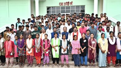 मुख्यमंत्री विष्णुदेव साय ने छात्रों से की आत्मीय भेंट: कहा- बच्चों के उज्ज्वल भविष्य के लिए सरकार है प्रतिबद्ध…
