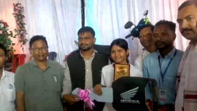 एमएलए एजुकेशन कोर सेंटर सीतापुर के तत्वावधान में भव्य छात्र सम्मान समारोह का आयोजन,विधानसभा क्षेत्र के 10वीं और 12वीं बोर्ड परीक्षा में उत्कृष्ट प्रदर्शन करने वाले छात्र-छात्राओं को किया गया सम्मानित