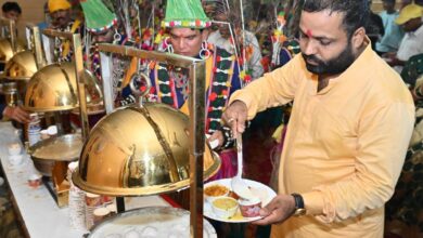 हरेली तिहार पर छत्तीसगढ़ी व्यंजनों की सजी अनोखी थाली: मुख्यमंत्री निवास में अतिथियों का पारंपरिक स्वाद से हुआ स्वागत….