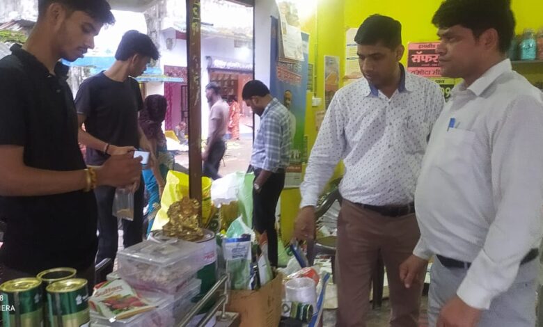 सरगुजा संभाग में उर्वरक-बीज दुकानों का औचक निरीक्षण, अनियमित पाए गए 83 निजी संस्थान, एक का लाइसेंस निरस्त