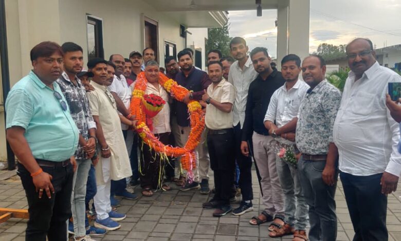 भारतीय पत्रकार समिति ने मंत्री राजेश अग्रवाल को दी बधाई, पर्यटन एवं संस्कृति विभाग के विकास को लेकर जताई उम्मीदें भारतीय पत्रकार समिति ने मंत्री राजेश अग्रवाल को दी बधाई, पर्यटन एवं संस्कृति विभाग के विकास को लेकर जताई उम्मीदें