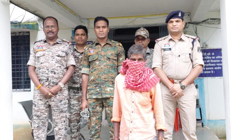 पीड़िता के साथ छेड़छाड कर मारपीट करने वाले आरोपी को पुलिस ने चंद घंटे में किया गिरफ्तार पीड़िता के साथ छेड़छाड कर मारपीट करने वाले आरोपी को पुलिस ने चंद घंटे में किया गिरफ्तार