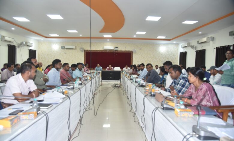 जिला पंचायत सीईओ ने की जिला स्तरीय योजनाओं की समीक्षा, तय समय सीमा में लक्ष्य हासिल करने के निर्देश जिला पंचायत सीईओ ने की जिला स्तरीय योजनाओं की समीक्षा, तय समय सीमा में लक्ष्य हासिल करने के निर्देश