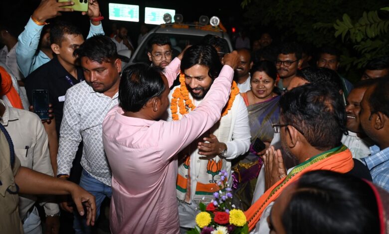 प्रभारी मंत्री गुरु खुशवंत साहेब का प्रथम सक्ती जिला आगमन प्रभारी मंत्री गुरु खुशवंत साहेब का प्रथम सक्ती जिला आगमन