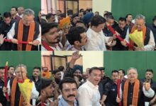 भिलाई ट्रक ट्रेलर ट्रांसपोर्टर्स एसोसिएशन के पदाधिकारियों ने विधानसभा अध्यक्ष डॉ. रमन सिंह को जन्मदिन की शुभकामनाएं दीं