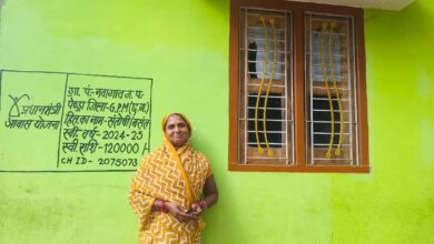 छत्तीसगढ़ सरकार की योजनाओं से महिलाओं के जीवन में आ रहा है बदलाव: नवागांव की संतोषी ने कहा- सरकार बनी परिवार की नई उम्मीद….