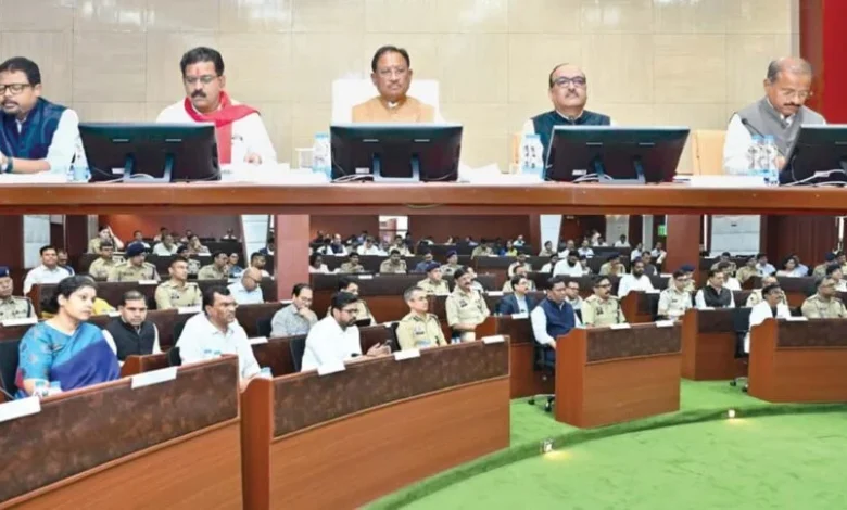सीएम साय ने की प्रदेश में कानून व्यवस्था की समीक्षा, कलेक्टर-एसपी कॉन्फ्रेंस में बोले- महिला संबंधी अपराधों में करें तत्परता से कार्रवाई….. सीएम साय ने की प्रदेश में कानून व्यवस्था की समीक्षा, कलेक्टर-एसपी कॉन्फ्रेंस में बोले- महिला संबंधी अपराधों में करें तत्परता से कार्रवाई…..