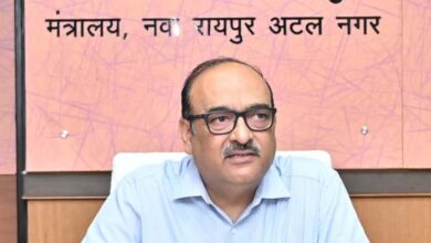 मुख्य सचिव विकासशील ने उच्च स्तरीय बैठक में विभागीय सचिवों से विभागीय काम-काज की ली जानकारी…..