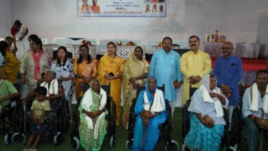 अंतर्राष्ट्रीय वृद्धजन दिवस पर आयोजित कार्यक्रम में वरिष्ठ नागरिकों का हुआ सम्मान