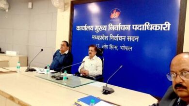 एसआईआर का कार्य गंभीरता और प्राथमिकता के साथ करें