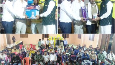 जीके सरिया और केवी जनरल स्टोर ने ठेकेदारों और राजमिस्त्रीयों का सम्मान कर दिया उपहार