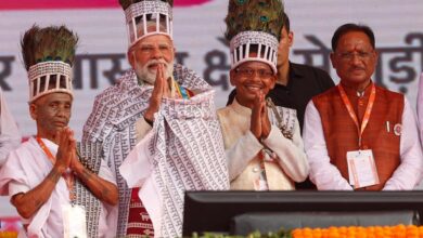 आस्था ने छुआ हृदय : प्रधानमंत्री नरेंद्र मोदी से रामनामी समाज के प्रतिनिधियों की आत्मीय भेंट…..